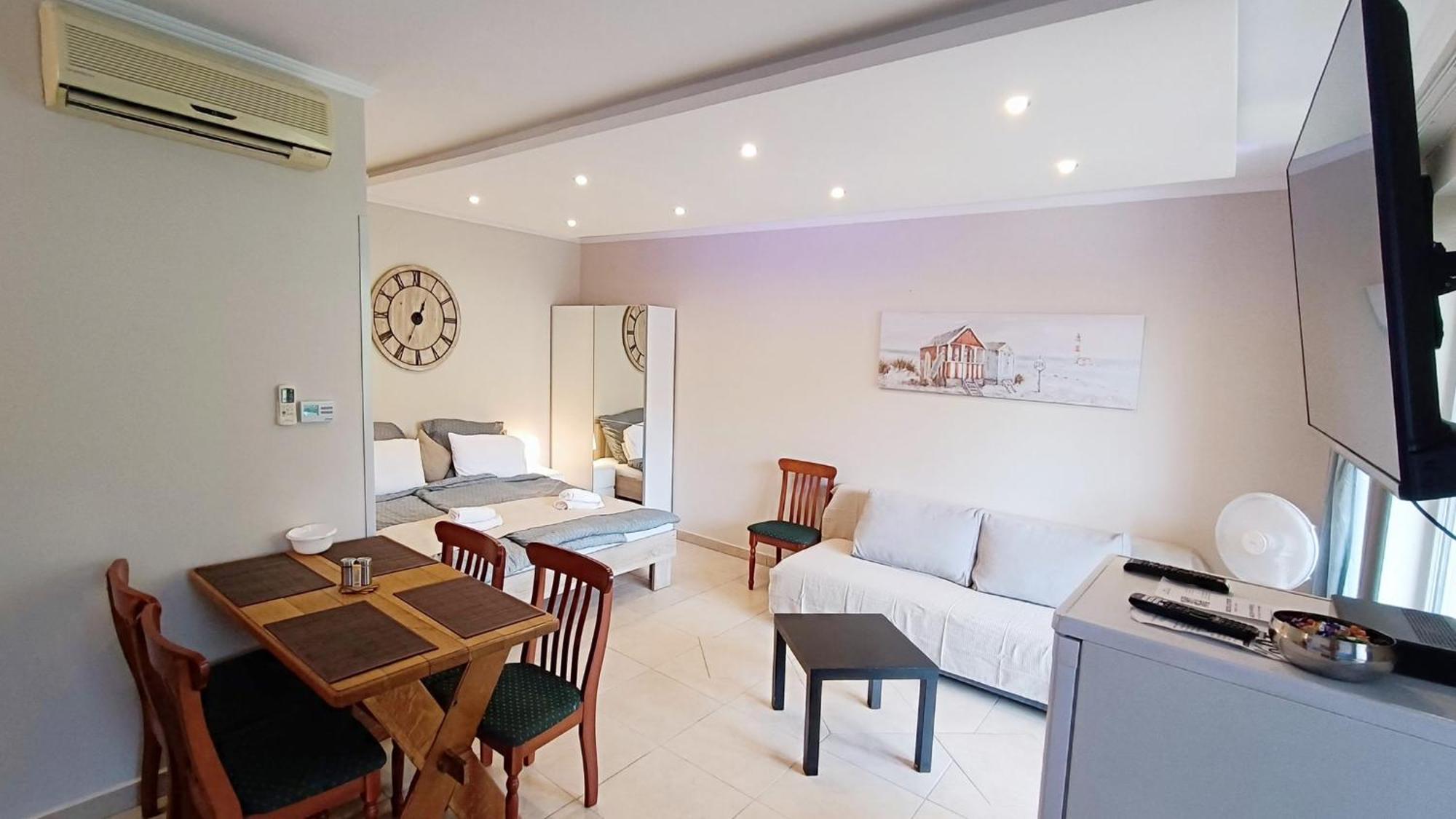 Balcony Apartman Szeged Bagian luar foto