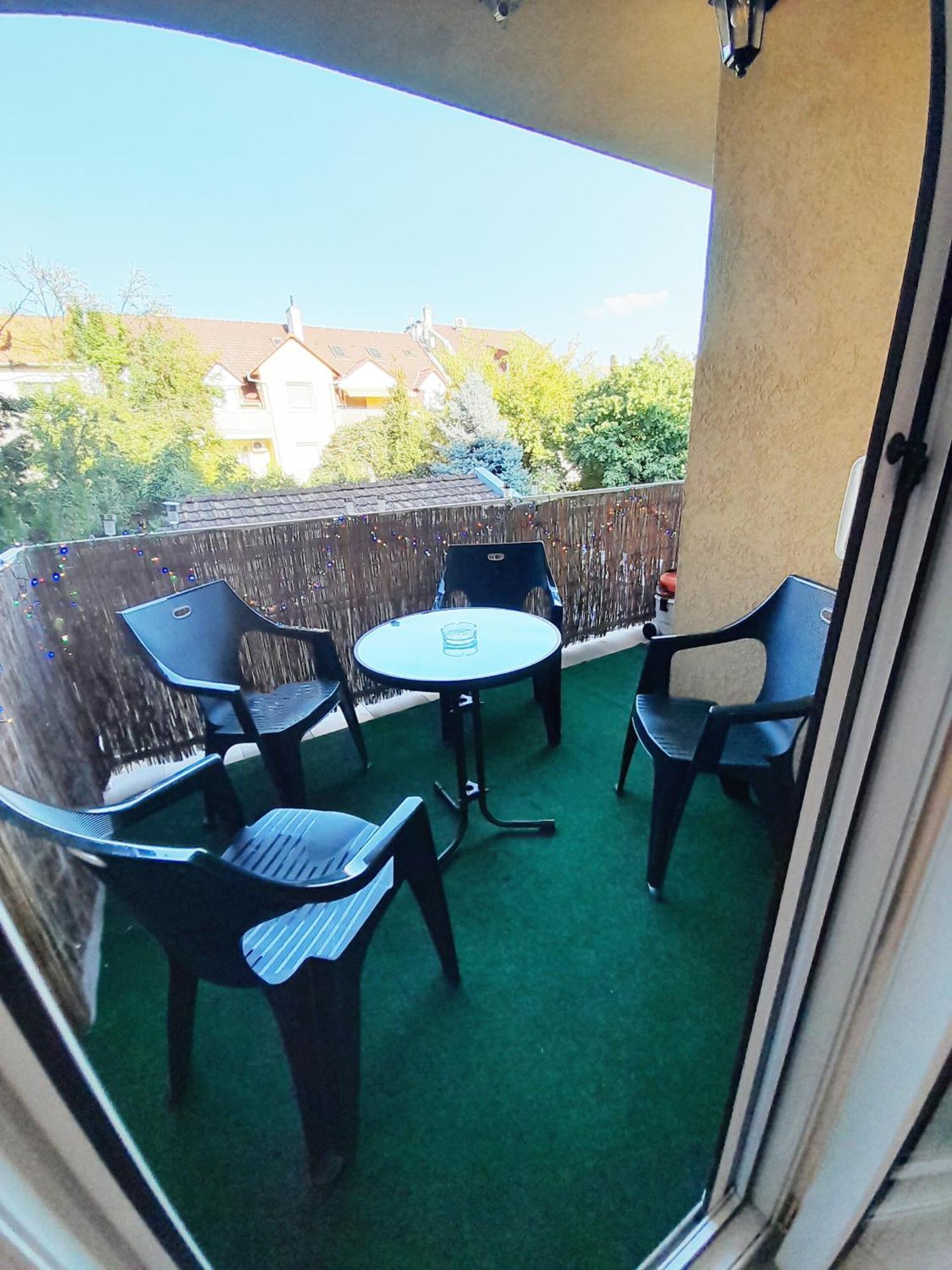 Balcony Apartman Szeged Bagian luar foto